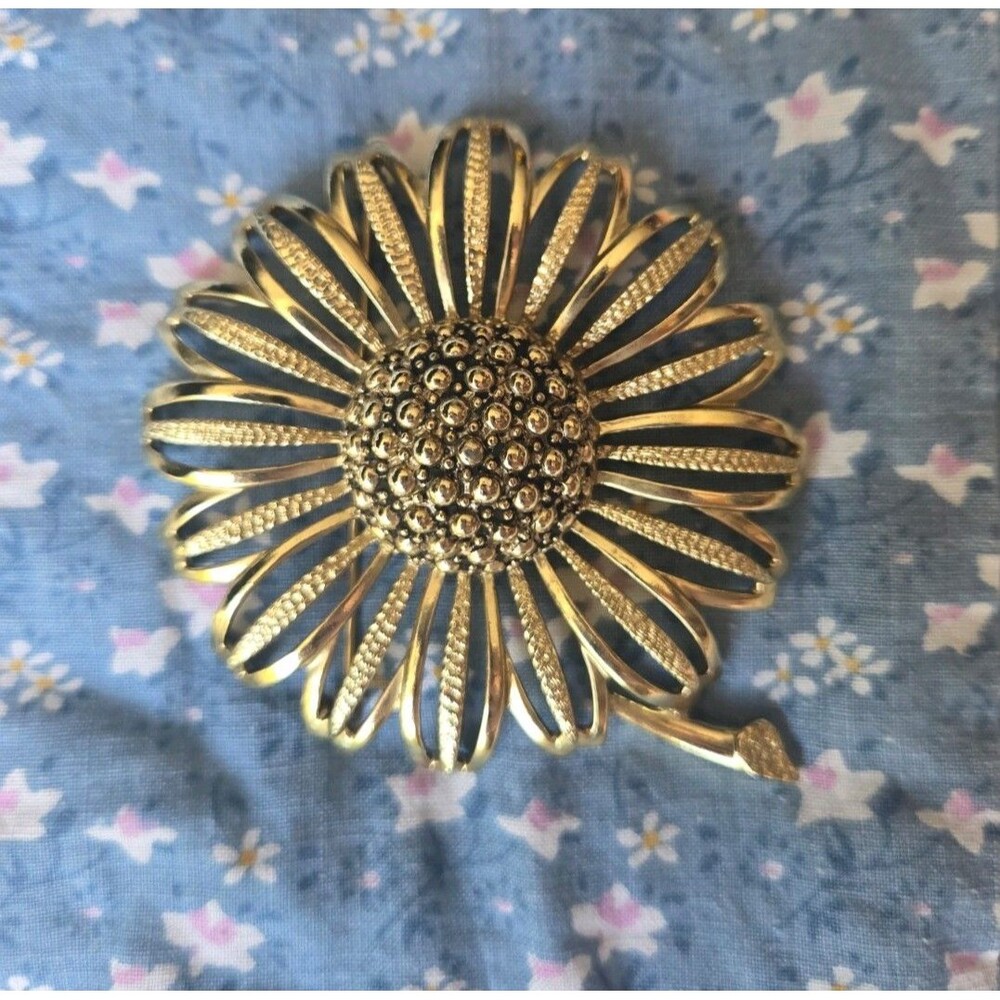 Vintage Sarah Coventry Gold Toned Daisy Mae Sunflower Pin Brooch